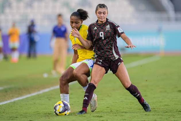 9 Stack A. (Forward) of Mexico U-17 contrast with ? 2 Allyne (Defender) of Brazil U-17 is in action during the FIFA U17, U 17 Women s World Cup Morocco 2025, 3rd - 4th place match between Korea DOR and Netherlands in Rabat, Morocco, on November 8, 2025, at the Olympic Stadium  Copyright: xAndreaxAmato IPAxSportx xipa-agency.netx xx IPA_67697202 IPA_Agency_IPA67697202