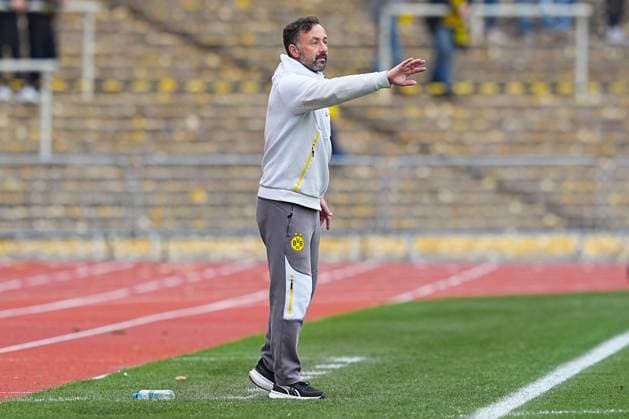 08 11 2025, xydrx, Football, Regionalliga West, Borussia Dortmund II FC Schalke 04 II, Season 2025 2026, Stadion Rote Erde Daniel Rios Coach Borussia Dortmund II gesticulating North Rhine-Westphalia Germany
