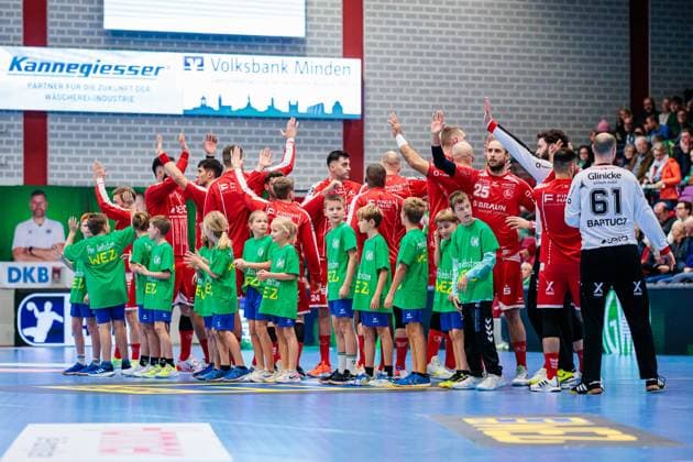 Run-in MT Melsungen GER, GWD Minden vs MT Melsungen, Handball, 1 Bundesliga, Matchday 11, Season 2025 2026, 08 11 2025 GER, GWD Minden vs MT Melsungen, Handball, 1 Bundesliga, Matchday 11, Season 2025 2026, 08 11 2025 Luebbecke Copyright: xEibner-Pressefoto JanxRollingerx EP_JSK