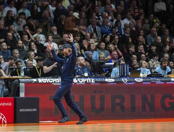 BASKETBALL EASYCREDIT BBL 7 GAME DAY SCIENCE CITY JENA NINERS CHEMNITZ FOR EDITORIAL PURPOSES ONLY p 08 11 2025 Jena Basketball easyCredit BBL 1 Basketball Bundesliga Saison 2025 2026 7 Spieltag Sparkassen Arena Science City Jena NINERS Chemnitz im Foto Björn Harmsen 19 Science City Jena wütend Deutschland Thueringen Jena Copyright SaschaxFromm Copyright: SaschaxFromm doc836c7awvdnbf04s1e9g ,EDITORIAL USE ONLY Copyright: SaschaxFromm