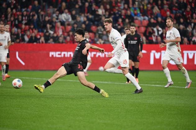 Ibrahim Maza Bayer 04 Leverkusen , li , scores the goal to 6 0 08 11 2025, Soccer 1 Bundesliga, Season 2025 2026, 10 Matchday, Bayer 04 Leverkusen 1 FC Heidenheim 6 0 DFL regulations prohibit any use of photographs as image sequences and or quasi video Leverkusen BayArena Nordrhein Westfalen Germany Team2