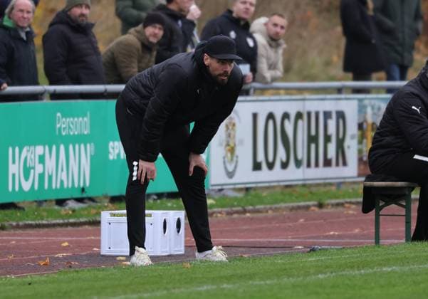08 11 2025 Soccer Season 2025 2026 Regionalliga Bayern 17 Matchday SpVgg Greuther Fürth Fuerth II U23 Kleeblatt DJK Vilzing DaMa xdaxmax Thorsten Kirschbaum Coach DJK Vilzing