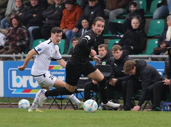 08 11 2025 Soccer Season 2025 2026 Regionalliga Bayern 17 Matchday SpVgg Greuther Fürth Fuerth II U23 Kleeblatt DJK Vilzing DaMa xdaxmax Erol Özbay 28, DJK Vilzing Nikolaos Vakouftsis 4, SpVgg Greuther Fürth II