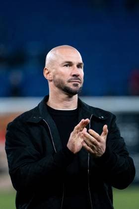Christian Ilzer TSG Hoffenheim, Coach celebrates victory, GER, TSG 1899 Hoffenheim vs RB Leipzig, Soccer Bundesliga, Matchday 10, Season 2025 2026, 07 11 2025 DFB DFL regulations prohibit any use of photographs as image sequences and or quasi video GER, TSG 1899 Hoffenheim vs RB Leipzig, Soccer Bundesliga, Matchday 10, Season 2025 2026, 07 11 2025 Sinsheim Copyright: xEibner-Pressefoto Memmlerx EP_MMR