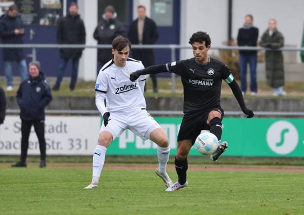 08 11 2025 Soccer Season 2025 2026 Regionalliga Bayern 17 Matchday SpVgg Greuther Fürth Fuerth II U23 Kleeblatt DJK Vilzing DaMa xdaxmax Jonas Blümel 17, DJK Vilzing Lucas Torres Farias 8, SpVgg Greuther Fürth II