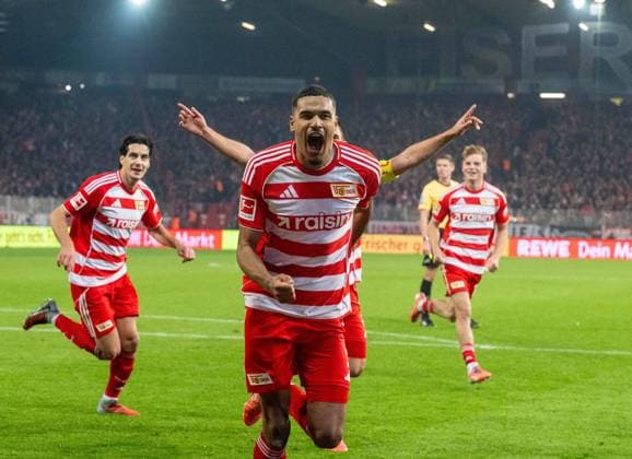 Soccer, Men, Season 2025 2026, 1 Bundesliga 10 Matchday , 1 FC Union Berlin FC Bayern Munich, v l Diogo Leite 1 FC Union Berlin , Danilho Doekhi 1 FC Union , Cheering after goal to 2 1, 08 11 2025, Copyright: xMatthiasxKochx
