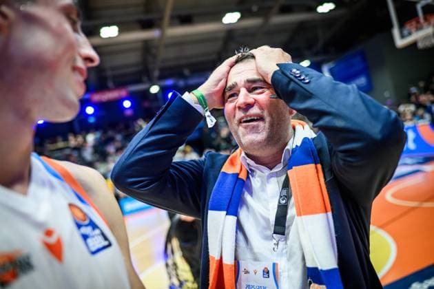 easycredit BBL Basketball Bundesliga 2025 2026 7 Matchday 08 11 2025 Science City Jena vs NINERS Chemnitz right Science City Jena CEO stunned with joy after derby win against Chemnitz Sparkassen Arena
