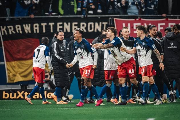 Soccer Men Season 2025 2026 1 Soccer Bundesliga 10 Matchday Hamburger SV vs Borussia Dortmund 08 11 2025 v l Goal celebration Ransford Yeboah Königsdörffer 11, HSV , Luka Vuskovic 44, HSV and Nicolai Remberg 21, HSV Hamburg Volksparkstadion Hamburg Germany