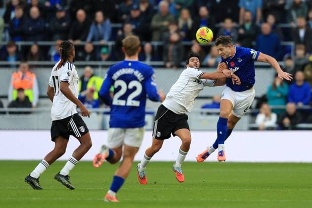 8th November 2025; Hill Dickinson Stadium, Liverpool, England; Premier League Football, Everton versus Fulham; James Tarkowski of Everton wins a header  DavidxBlunsden