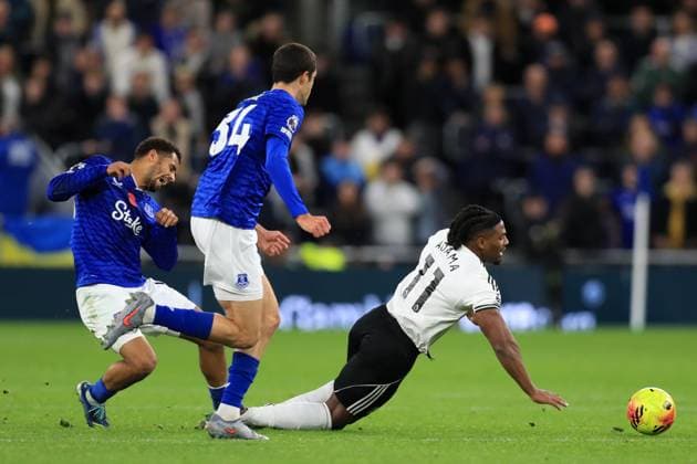 8th November 2025; Hill Dickinson Stadium, Liverpool, England; Premier League Football, Everton versus Fulham; Adama Traore of Fulham is tripped by Iliman Ndiaye of Everton  DavidxBlunsden