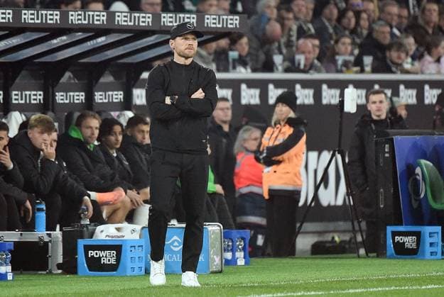08 11 2025, xhbx, Soccer 1 Bundesliga, Borussia Moenchengladbach 1 FC Köln v l Trainer Eugen Polanski Borussia Mönchengladbach DFL DFB REGULATIONS PROHIBIT ANY USE OF PHOTOGRAPHS as IMAGE SEQUENCES and or QUASI VIDEO Moenchengladbach