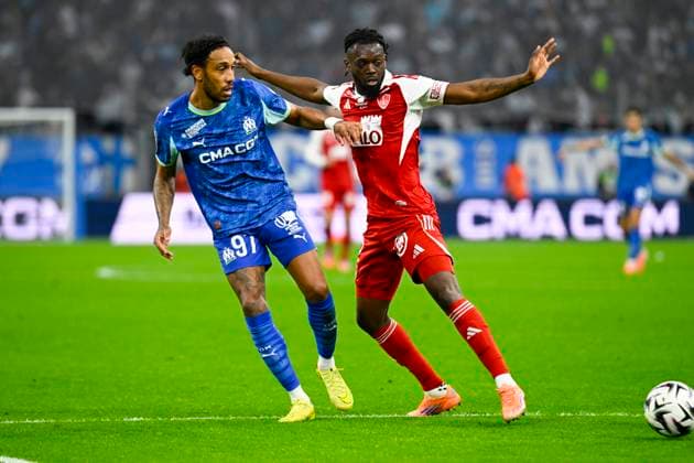 FOOTBALL : Olympique de Marseille VS Stade Brestois 29 - Ligue 1 McDonald s - 08 11 2025 Pierre-Emerick Aubameyang (OM) PathÃ Mboup (SB 29) - Ligue 1 McDonald™s match between Olympique de Marseille and Stade Brestois 29 on November 8, 2025 at the Orange VÃ lodrome Stadium in Marseille. MarseilleFrance  Copyright: xWilliamxCannarellax