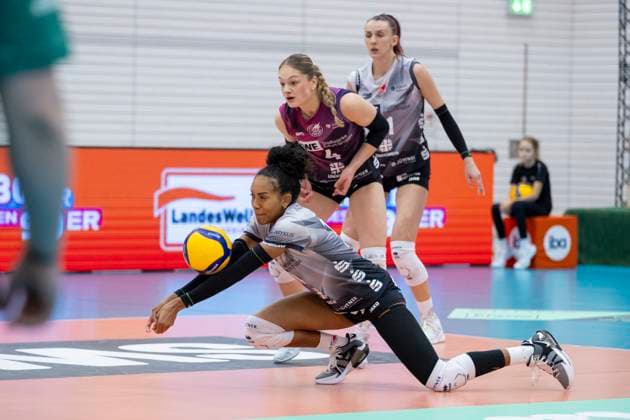 DVV Cup Round of 16 Womens Black and White Erfurt vs Black and White Erfurt vs USC Münster Erfurt 08 11 2025 Alianza Darley 14 Black and White Erfurt DVV Cup Round of 16 Womens Black and White Erfurt vs Black and White Erfurt vs USC Münster Riethsporthalle Erfurt 08 11 2025 Copyright: xBEAUTIFULxSPORTS Duehringx