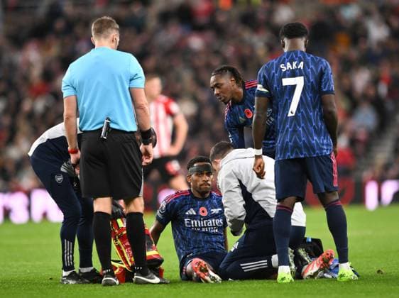 Jurrien Timber of Arsenal gets treatment after going down injured Sunderland v Arsenal, Premier League, Football, Stadium of Light, Sunderland, UK - 08 Nov 2025Sunderland Stadium of Light United Kingdom EDITORIAL USE ONLY No use with unauthorised audio, video, data, fixture lists, club league logos or live services. Online in-match use limited to 120 images, no video emulation. No use in betting, games or single club league player publications. Copyright: xRichardxLee Shutterstockx 15702163aa