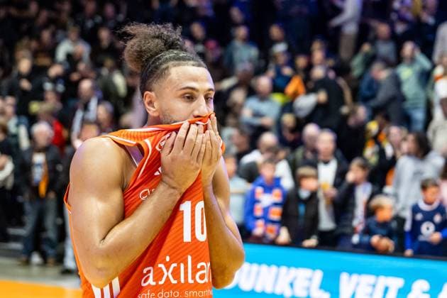 GER, easy Credit Basketball Bundesliga, Science City Jena Niners Chemnitz 08 11 2025, Sparkassen Arena, Jena, GER, easy Credit Basketball Bundesliga, Science City Jena Niners Chemnitz Kaza Kajami Keane Niners Chemnitz, 10 disappointed Â Photo Alexander Trienitz Jena Sparkassen Arena Thueringen Germany