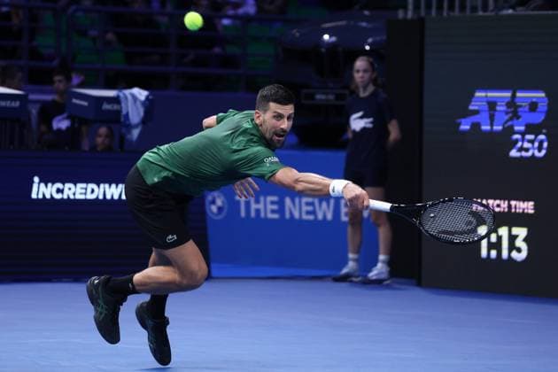 Novak Djokovic vs Yannick Hanfmann - ATP, Tennis Herren 250 tournament ATHENS, GREECE - NOVEMBER 8: Novak Djokovic of Serbia in action against Lorenzo Musetti (not seen) of Italy during the Hellenic Championship ATP 250 final tennis match, at OAKA Olympic Athletic Center in Athens, Greece, on November 8, 2025. Costas Baltas Anadolu Athens Greece. Editorial use only. Please get in touch for any other usage.  Copyright: x2025xAnadoluxCostasxBaltasx