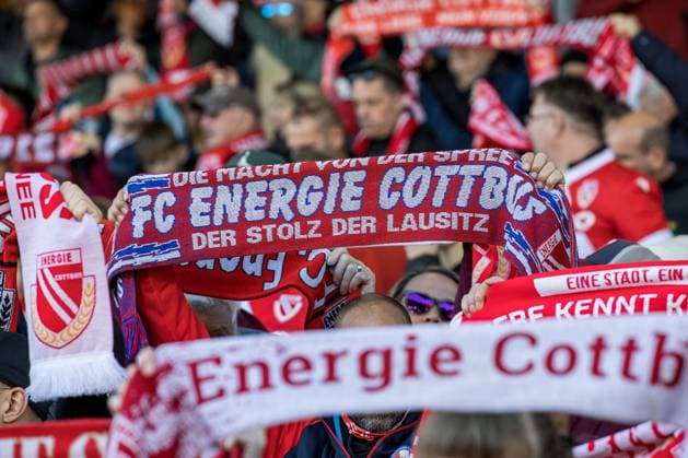 Cottbus, Germany 08 November 2025 3 Liga 2025 2026 FC Energie Cottbus vs VfL Osnabrück Im Bild Fanblock Energie Cottbus DFB regulations prohibit any use of photographs as image sequences and or quasi video LEAG Energie Stadion Brandenburg Copyright: xFotostandx xWeilandx
