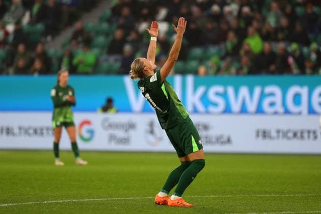 VfL Frankfurt, BL Frauen Wolfsburg, 08 11 2025, FUßBALL VfL Wolfsburg vs Eintracht Frankfurt, Google Pixel Frauen Bundesliga, Saison 2025 26 Alexandra Popp VfL Wolfsburg Wolfsburg