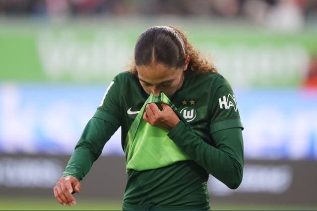VfL Frankfurt, BL Frauen Wolfsburg, 08 11 2025, FUßBALL VfL Wolfsburg vs Eintracht Frankfurt, Google Pixel Frauen Bundesliga, Saison 2025 26 Kessya Bussy VfL Wolfsburg Wolfsburg