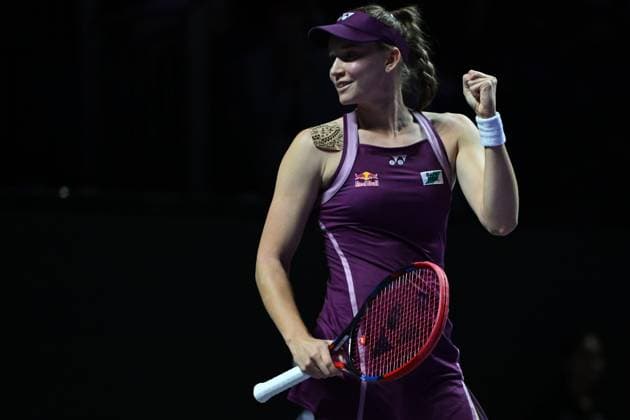 Aryna Sabalenka v Elena Rybakina - WTA, Tennis Damen Finals 2025 RIYADH, SAUDI ARABIA - NOVEMBER 8: Elena Rybakina of Kazakhstan celebrates victory after her Singles Final match of the 2025 WTA Finals against Aryna Sabalenka (not seen), part of the Hologic WTA Tour, at King Saud University Indoor Arena in Riyadh, Saudi Arabia, on November 8, 2025. Artur Widak Anadolu Riyadh Saudi Arabia. Editorial use only. Please get in touch for any other usage.  Copyright: x2025xAnadoluxArturxWidakx