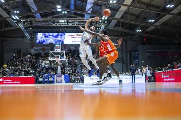 BASKETBALL EASYCREDIT BBL 7 GAME DAY SCIENCE CITY JENA NINERS CHEMNITZ FOR EDITORIAL PURPOSES ONLY p 08 11 2025 Jena Basketball easyCredit BBL 1 Basketball Bundesliga Saison 2025 2026 7 Spieltag Sparkassen Arena Science City Jena NINERS Chemnitz im Foto Tavian Dunn Martin 0 Science City Jena Germany Thueringen Jena Copyright SaschaxFromm Copyright: SaschaxFromm doc836dcujok74thqwia1 ,EDITORIAL USE ONLY Copyright: SaschaxFromm
