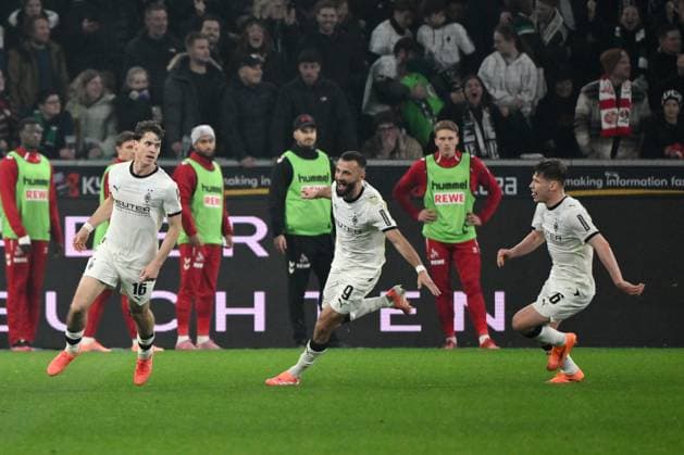Jubel 1 0 v li , Philipp Sander Borussia Moenchengladbach , Franck Honorat Borussia Moenchengladbach , Lukas Ullrich Borussia Moenchengladbach 08 11 2025, Fußball 1 Bundesliga, Saison 2025 2026, 10 Spieltag, Borussia Mönchengladbach 1 FC Köln DFL regulations prohibit any use of photographs as image sequences and or quasi video Moenchengladbach Borussia Park Nordrhein Westfalen Germany Team2