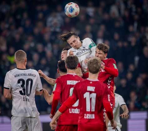 Mönchengladbach, Germany 08th Nov 2025 Rocco Reitz BMG Joel Schmied Köln Borussia Moenchengladbach 1 FC Köln 08 11 2025