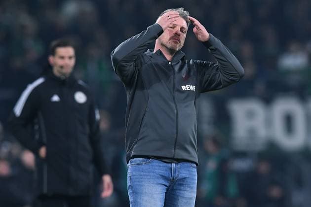 Soccer 1 Bundesliga 10 Matchday Borussia Mönchengladbach 1 FC Köln on 08 11 2025 at Borussia Park in Mönchengladbach Lukas Kwasniok Coach Head Coach Cologne disappointed DFL regulations prohibit any use of photographs as image sequences and or quasi video xRx