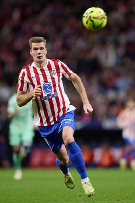 Alexander Sorloth (Atletico de Madrid) controls the ball during the LaLiga EA Sports match between AtlÃ tico Madrid v Levante UD at Estadio Riyadh Air Metropolitano on November 8, 2025 in Madrid, Spain. (Photo by Manu Reino DeFodi Images) Alexander Sorloth Atletico de Madrid controls the ball during the LaLiga EA Sports match between AtlÃ tico Madrid v Levante UD at Estadio Riyadh Air Metropolitano on November 8, 2025 in Madrid, Spain Photo by Manu Reino DeFodi Images