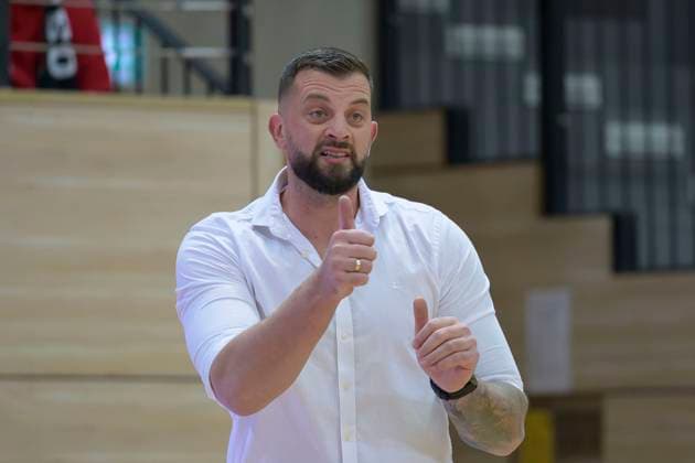 Aleksandar Cuic Osnabrueck, Headcoach , Syntainics MBC vs GiroLive Panthers Osnabrueck, Basketball, Women, Bundesliga, Season 2025 26, 7 Matchday, 08 11 2025 Halle SWH Arena Sachsen Anhalt Germany