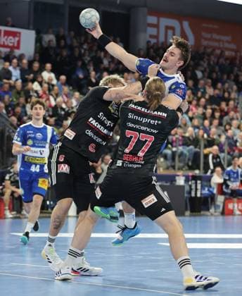 08 11 2025 Handball 1 Bundesliga DAIKIN HBL Season 2025 2026 11 Matchday HC Erlangen Metropolregion Nürnberg HCE ThSV Eisenach DaMa xdaxmax Marek Nissen 6, HC Erlangen HCE Felix Aellen 22, ThSV Eisenach Maciej Gebala 77, HC Erlangen HCE