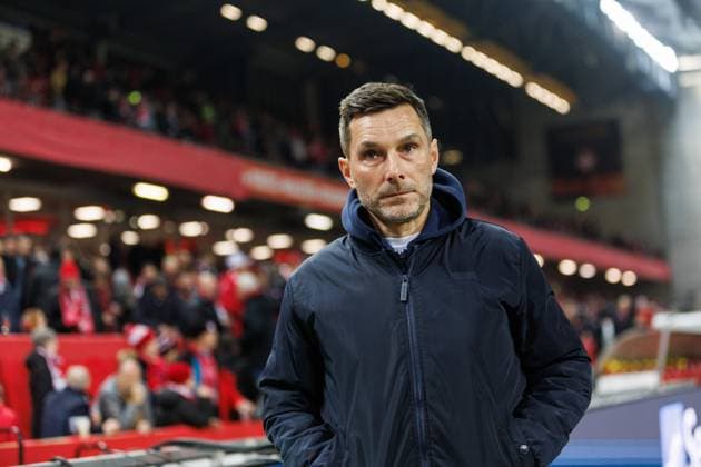 Stefan Leitl Hertha BSC Berlin , 1 FC Kaiserslautern vs Hertha BSC Berlin, Football, 2 Bundesliga, Matchday 12, Season 2025 2026, 08 11 2025 1 FC Kaiserslautern vs Hertha BSC Berlin, Football, 2 Bundesliga, Matchday 12, Season 2025 2026, 08 11 2025 Copyright: xEibner-Pressefoto AlexanderxNeisx EP_ANS
