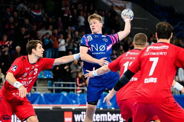 Bietigheim HBL 25 26 SG BBM Bietigheim TSV Bayer Dormagen f li Nikola Vlahovic Bietigheim , Finn Schroven Bayer Dormagen Bietigheim Bissingen Egetrans Arena Baden Württemberg Germany