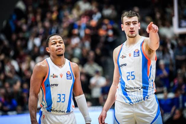 easycredit BBL Basketball Bundesliga 2025 2026 7 Matchday 08 11 2025 Science City Jena vs NINERS Chemnitz Sparkassen Arena