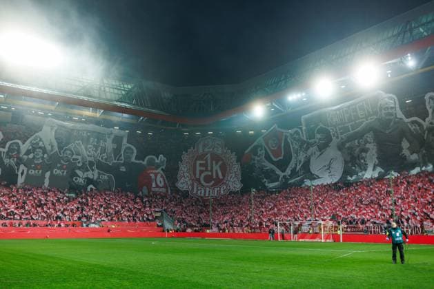 Choreography throughout the stadium, 1 FC Kaiserslautern vs Hertha BSC Berlin, Football, 2 Bundesliga, Matchday 12, Season 2025 2026, 08 11 2025 1 FC Kaiserslautern vs Hertha BSC Berlin, Football, 2 Bundesliga, Matchday 12, Season 2025 2026, 08 11 2025 Copyright: xEibner-Pressefoto AlexanderxNeisx EP_ANS