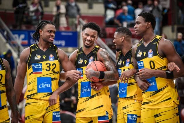 Keeshawn Kellman MHP RIESEN Ludwigsburg, 32 , Elijah Hughes MHP RIESEN Ludwigsburg, 07 , Yorman Polas Bartolo MHP RIESEN Ludwigsburg, 13 , Babacar Sane MHP RIESEN Ludwigsburg, 00 Joy, jubilation for the MHP Riesen team after home win GER, MHP Riesen Ludwigsburg EWE Baskets Oldenburg, easycredit BBL, Basketball, Bundesliga, Matchday 7, Season 2025 2026, 08 11 2025 GER, MHP Riesen Ludwigsburg EWE Baskets Oldenburg, easycredit BBL, Basketball, Bundesliga, Matchday 7, Season 2025 2026, 08 11 2025 Ludwigsburg Copyright: xSandyxDinkelackerx EP_SDR