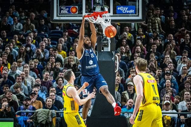 Basketball Berlin 08 11 2025 Season 2025 2026 EasyCredit BBL 1 Bundesliga Men, Men Alba Berlin SYNTAINICS MBC Weißenfels RJ Gunn MBC, No 21