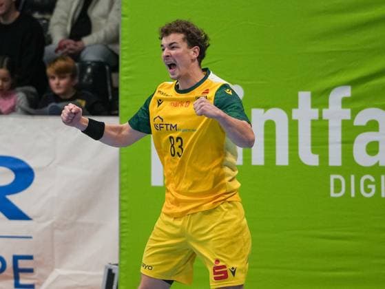 Pierre Busch VfL Eintracht Hagen, 83 cheering VfL Eintracht Hagen vs TV Grosswallstadt, Handball, 2 Bundesliga, Matchday 10, Season 2025 2026, 08 11 2025 VfL Eintracht Hagen vs TV Grosswallstadt, Handball, 2 Bundesliga, Matchday 10, Season 2025 2026, 08 11 2025 Hagen Copyright: xEibner-Pressefoto DamianxKruczynx EP_DKI