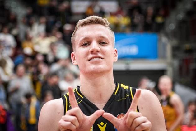 Johannes Patrick MHP RIESEN Ludwigsburg, 06 joy, jubilation after home win GER, MHP Riesen Ludwigsburg EWE Baskets Oldenburg, easycredit BBL, Basketball, Bundesliga, Matchday 7, Season 2025 2026, 08 11 2025 GER, MHP Riesen Ludwigsburg EWE Baskets Oldenburg, easycredit BBL, Basketball, Bundesliga, Matchday 7, Season 2025 2026, 08 11 2025 Ludwigsburg Copyright: xSandyxDinkelackerx EP_SDR