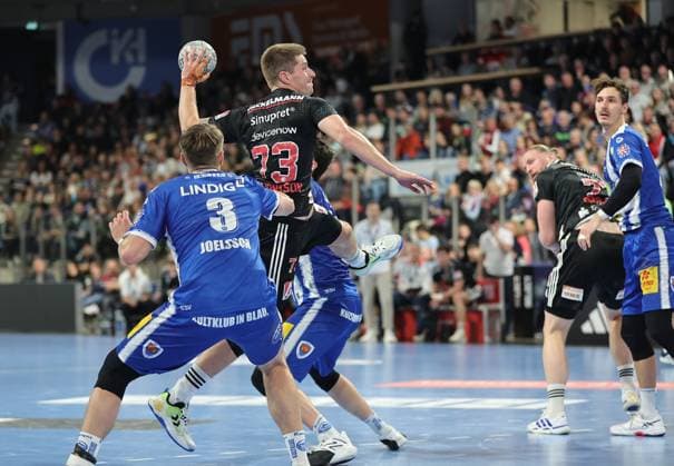 08 11 2025 Handball 1 Bundesliga DAIKIN HBL Season 2025 2026 11 Matchday HC Erlangen Metropolregion Nürnberg HCE ThSV Eisenach DaMa xdaxmax Oskar Joelsson 3, ThSV Eisenach Viggo Kristjansson 73, HC Erlangen HCE