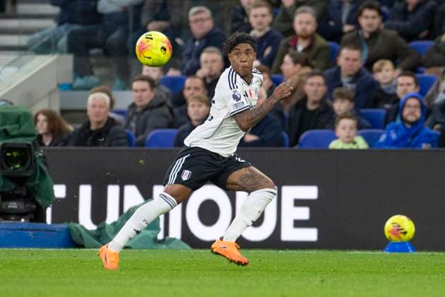 Everton v Fulham - Premier League Kevin 22 of Fulham FC plays during the Premier League match between Everton and Fulham at Hill Dickinson Stadium in Liverpool, England, on November 8, 2025. Liverpool Merseyside United Kingdom  Copyright: xMIxNewsx originalFilename:fletcher-evertonv251108_np4Ld.jpg