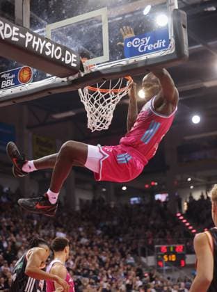 Dunking Tylan Birts Telekom Baskets Bonn vs ratiopharm Ulm 7 Speiltag Saison 2025 26