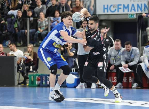 08 11 2025 Handball 1 Bundesliga DAIKIN HBL Season 2025 2026 11 Matchday HC Erlangen Metropolregion Nürnberg HCE ThSV Eisenach DaMa xdaxmax Tillman Leu 99, ThSV Eisenach Milos Kos 5, HC Erlangen HCE