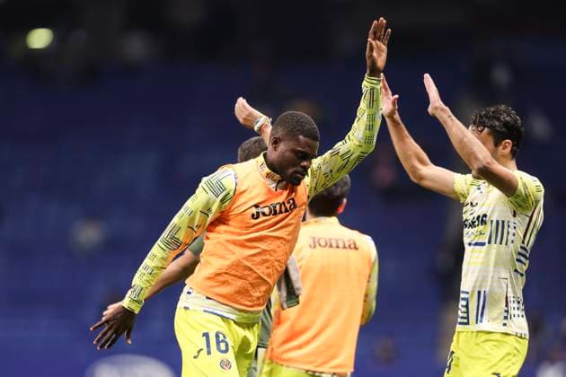 November 8, 2025, Cornella, Barcelona, SPAIN: Thomas Partey of Villarreal CF warms up during the Spanish league, La Liga EA Sports, football match played between RCD Espanyol and Villarreal CF at RCDE Stadium on November 08, 2025 in Cornella, Barcelona, Spain. Cornella SPAIN - ZUMAa181 20251108_zaa_a181_355 Copyright: xJavierxBorregox