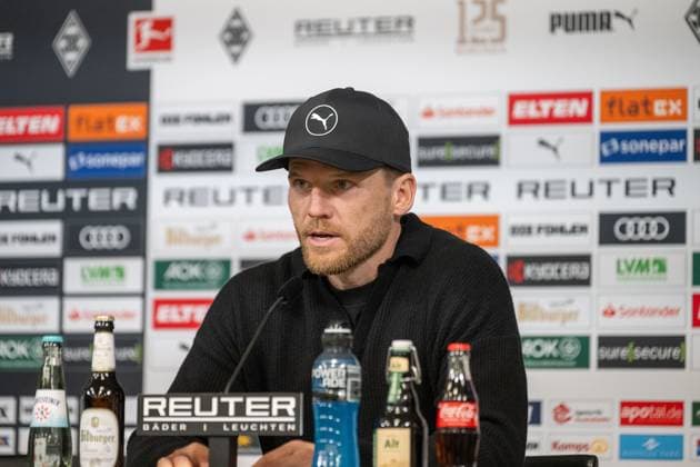 08 11 2025, Soccer 1 Bundesliga, Season 2025 2026, Matchday 10, Borussia Moenchengladbach 1 FC Koeln at Borussia Park in Moenchengladbach Eugen Polanski Borussia Moenchengladbach, Coach at the press conference after the match Important note According to the regulations of the DFL German Football League or the DFB German Football Association, it is prohibited, to utilize or have utilized photographs taken in the stadium and or of the match in the form of sequential images and or video-like photo series Foto Kirchner Media Thomas Haesler Copyright: xKirchner-Media ThomasxHaeslerx