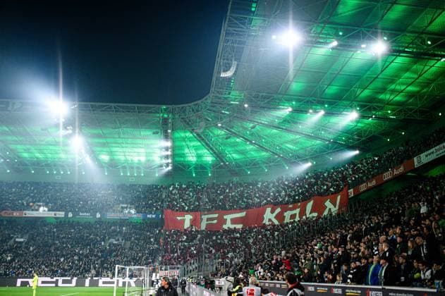 MOENCHENGLADBACH, GERMANY - 8 NOVEMBER, 2025: Choreography, fire, perfomans, fans - The football match of Bundesliga Borussia Moenchengladbach vs 1. FC Koeln at Borussia Park.  Copyright: xVITALIIxKLIUIEVx