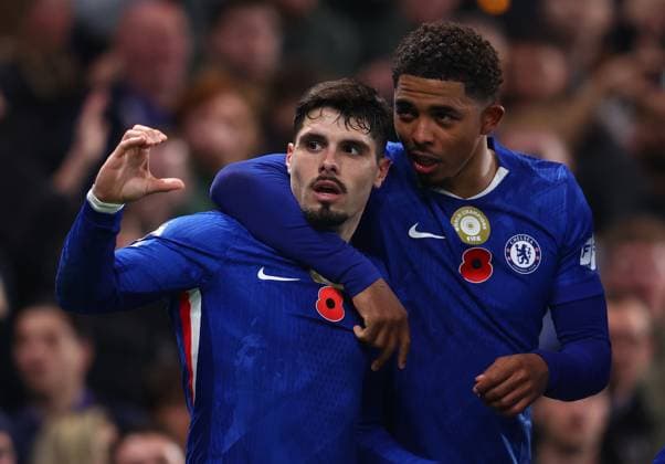 London, England, 8th November 2025. Pedro Neto (L) of Chelsea celebrates with Wesley Fofana of Chelsea after scoring to make it 3-0 during the Chelsea vs Wolverhampton Wanderers Premier League match at Stamford Bridge, London. Picture credit should read: Paul Terry Sportimage EDITORIAL USE ONLY. No use with unauthorised audio, video, data, fixture lists, club league logos or live services. Online in-match use limited to 120 images, no video emulation. No use in betting, games or single club league player publications. SPI_050_PT_Chelsea_Wolves SPI-4272-0050