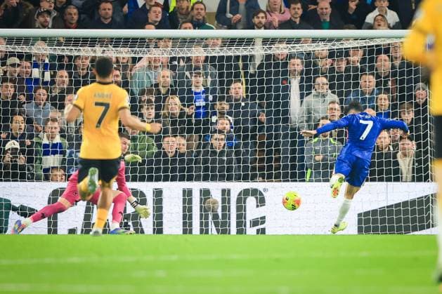 8th November 2025; Stamford Bridge, Chelsea, London, England: Premier League Football, Chelsea versus Wolverhampton Wanderers; Pedro Neto of Chelsea scores in the 73rd minute for 3-0  IanxStephen
