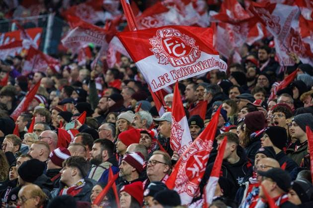 Fanblock Kaiserslautern, 1 FC Kaiserslautern vs Hertha BSC Berlin, Football, 2 Bundesliga, Matchday 12, Season 2025 2026, 08 11 2025 1 FC Kaiserslautern vs Hertha BSC Berlin, Football, 2 Bundesliga, Matchday 12, Season 2025 2026, 08 11 2025 Copyright: xEibner-Pressefoto AlexanderxNeisx EP_ANS