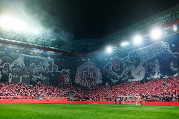 Choreography of the fans of Kaiserslautern, 1 FC Kaiserslautern vs Hertha BSC Berlin, Football, 2 Bundesliga, Matchday 12, Season 2025 2026, 08 11 2025 1 FC Kaiserslautern vs Hertha BSC Berlin, Football, 2 Bundesliga, Matchday 12, Season 2025 2026, 08 11 2025 Copyright: xEibner-Pressefoto AlexanderxNeisx EP_ANS